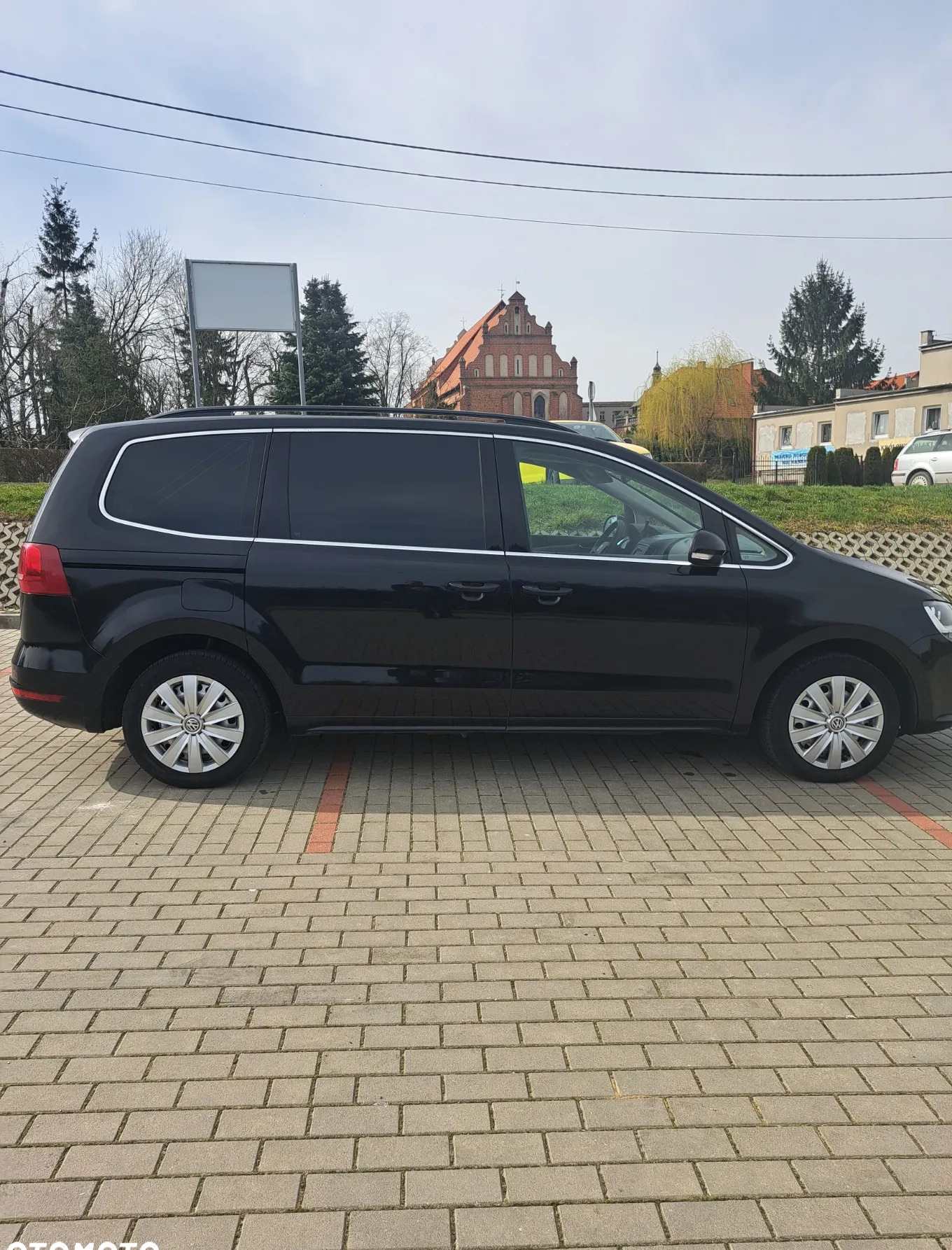 Volkswagen Sharan cena 41000 przebieg: 255000, rok produkcji 2012 z Łasin małe 326